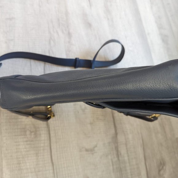 Tory Burch Amanda Crossbody - Picture 9 of 9